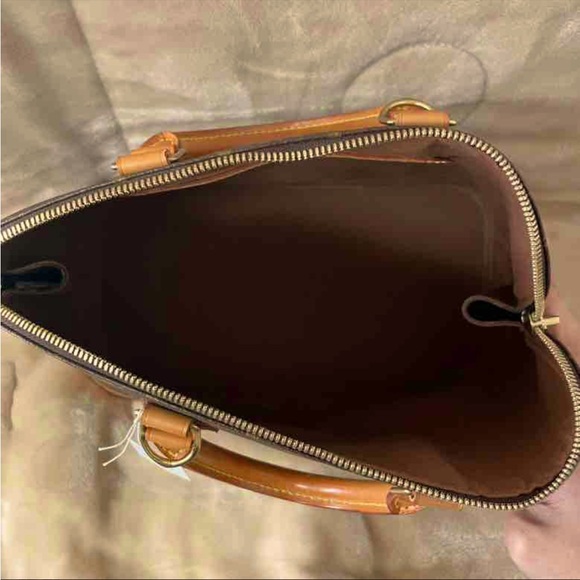 Preloved LV PM Alma classic monogram in great condition - Picture 8 of 8